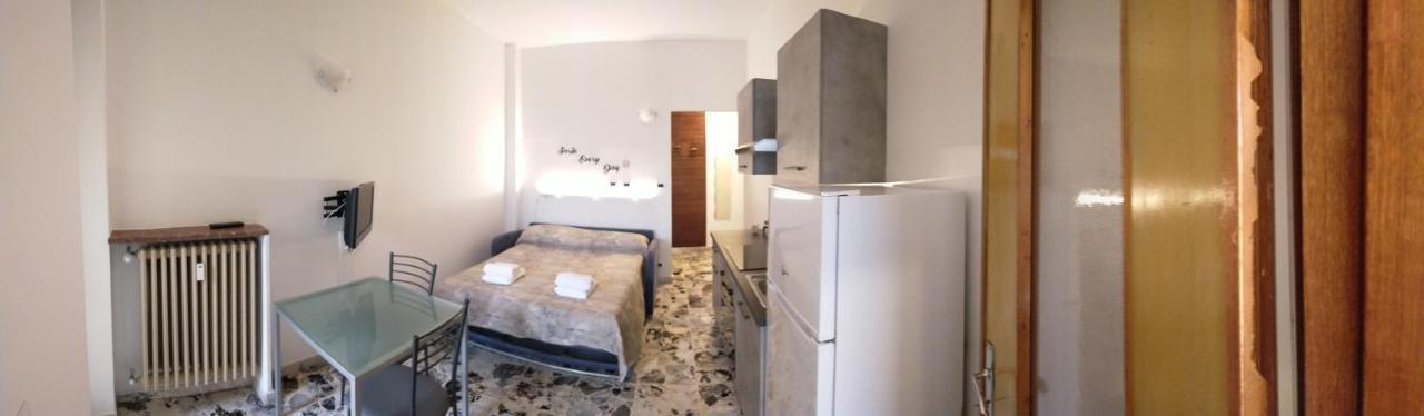 Locazione Turistica Casa Gardenia Apartment Turin Exterior photo